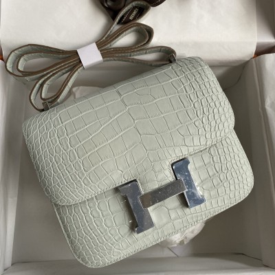 Hermes Constance 18 Handmade Bag in Gris Neve Matte Alligator Leather