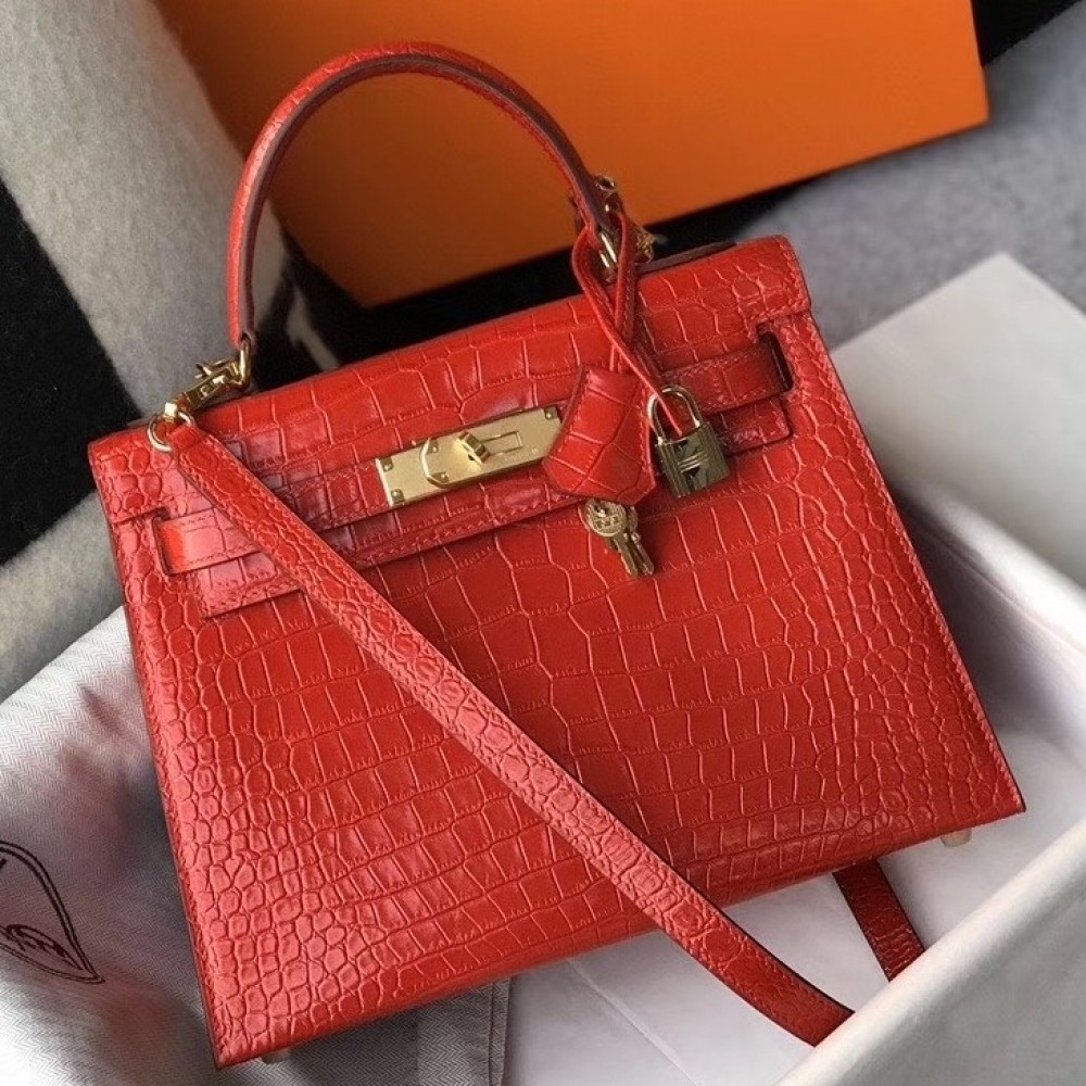 Hermes Kelly 25 cm Bag In Red Embossed Crocodile