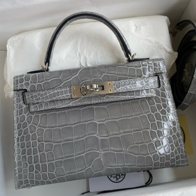 Hermes Kelly Mini II Sellier Handmade Bag in Gris Ciment Shiny Alligator Leather