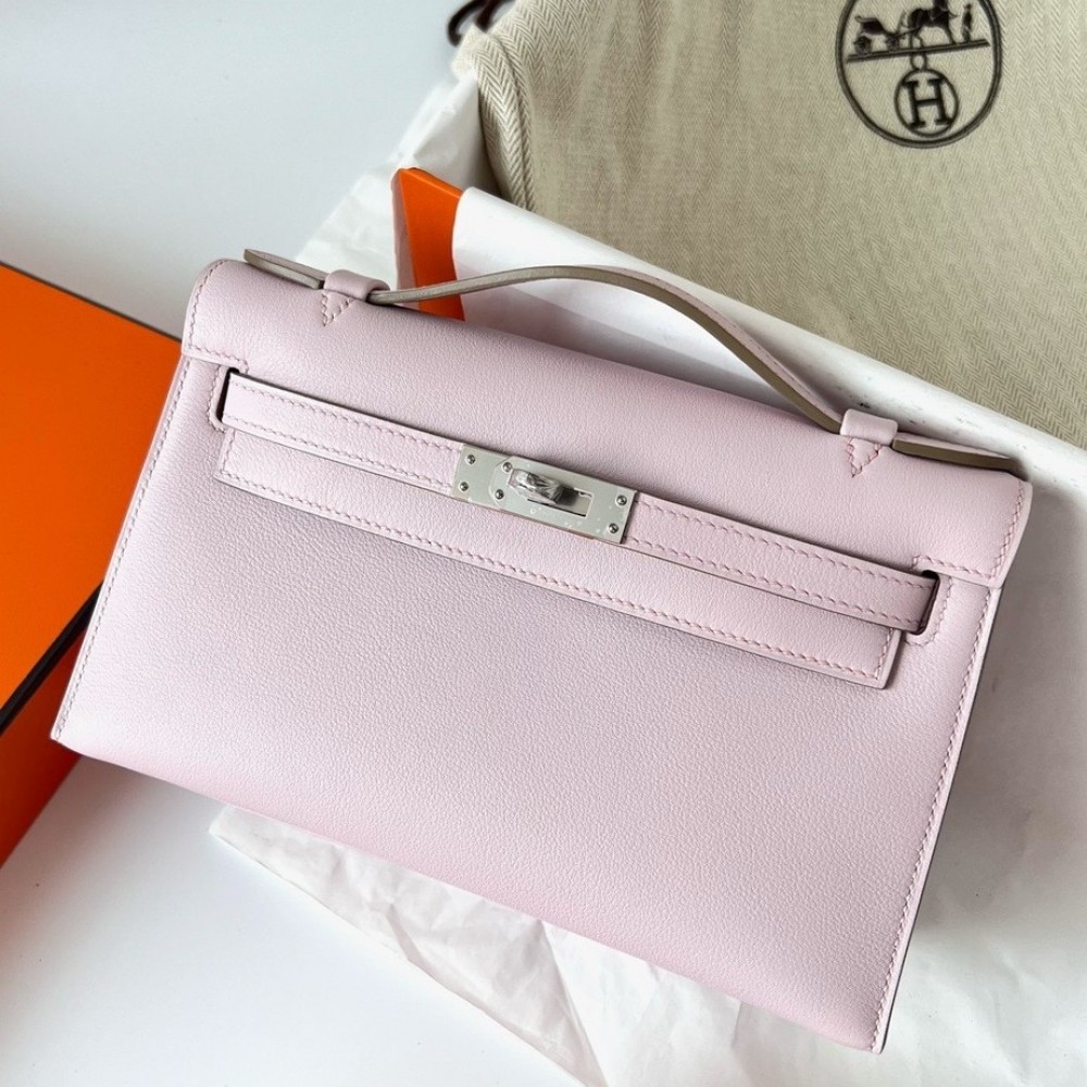 Hermes Kelly Pochette Handmade Bag In Mauve Pale Swift Calfskin